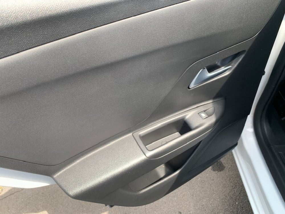 Opel Mokka usata a Catania (15)