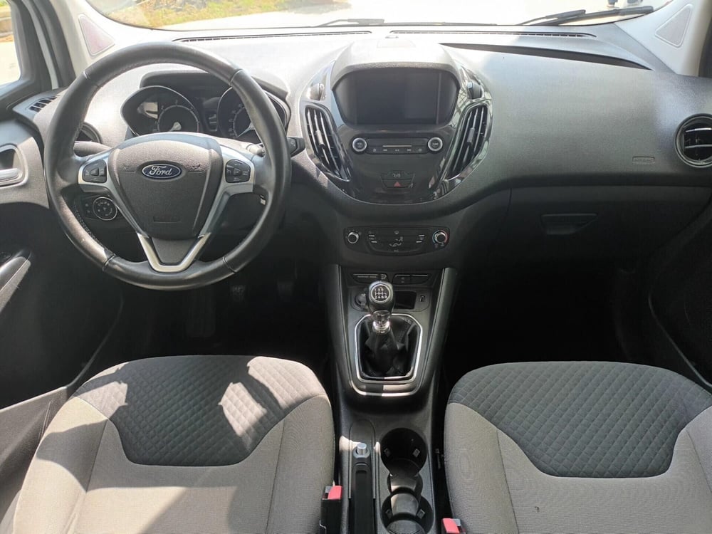 Ford Tourneo Courier usata a Bari (12)