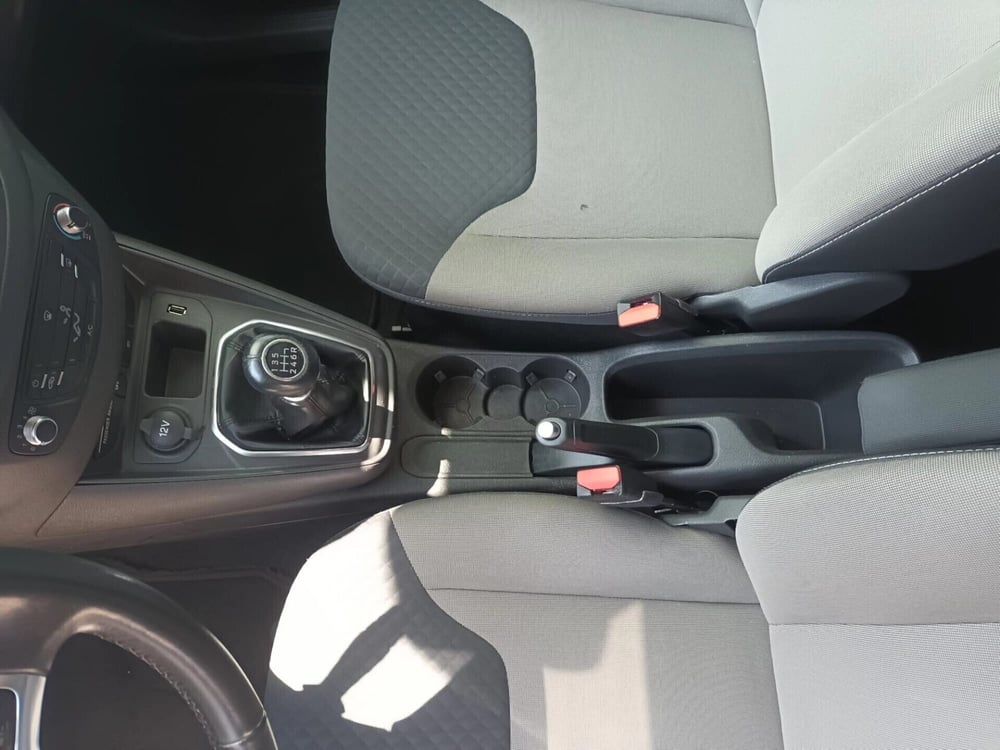 Ford Tourneo Courier usata a Bari (16)