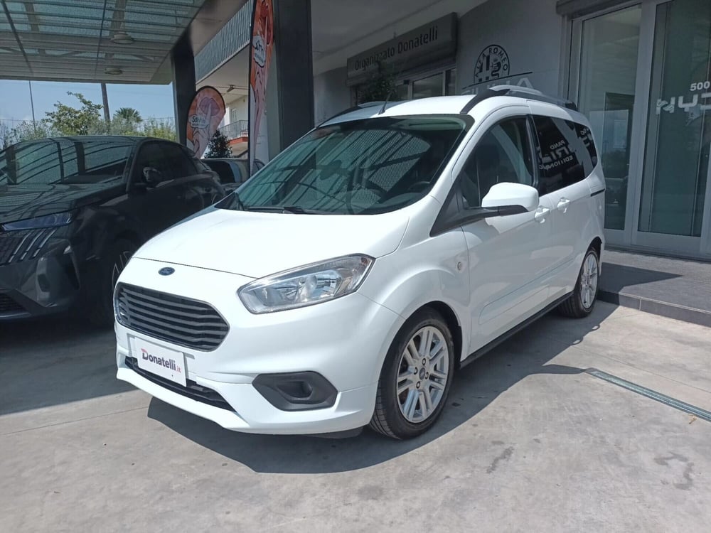 Ford Tourneo Courier usata a Bari (4)