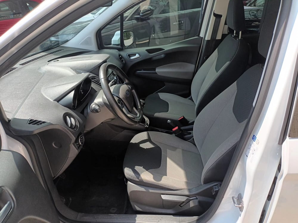 Ford Tourneo Courier usata a Bari (6)
