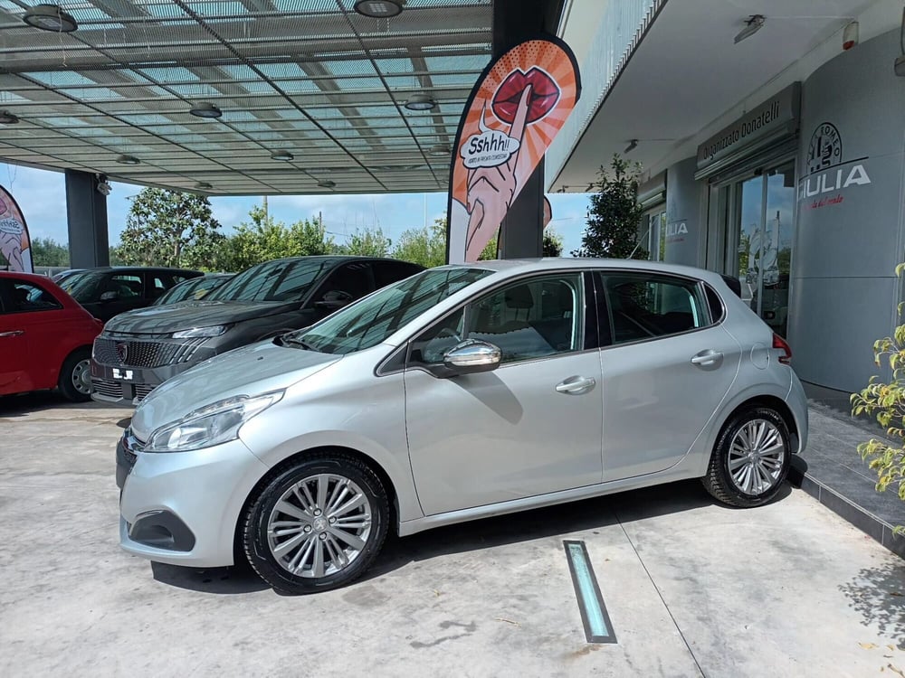 Peugeot 208 usata a Bari (4)