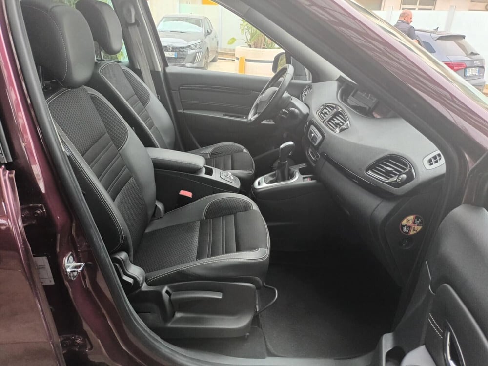 Renault Scenic E-Tech Electric usata a Bari (19)