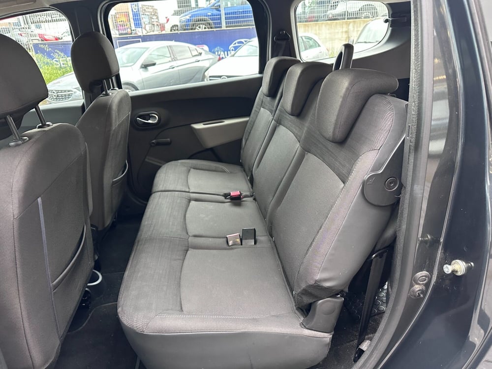 Dacia Lodgy usata a Frosinone (4)