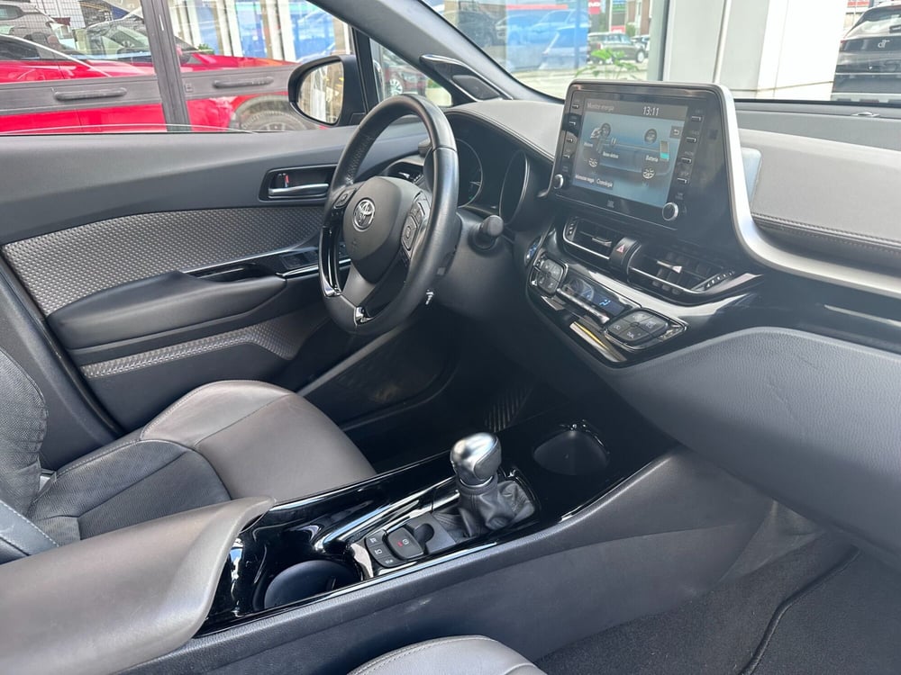 Toyota Toyota C-HR usata a Frosinone (12)