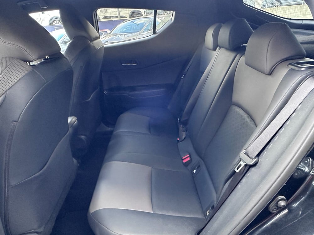 Toyota Toyota C-HR usata a Frosinone (8)