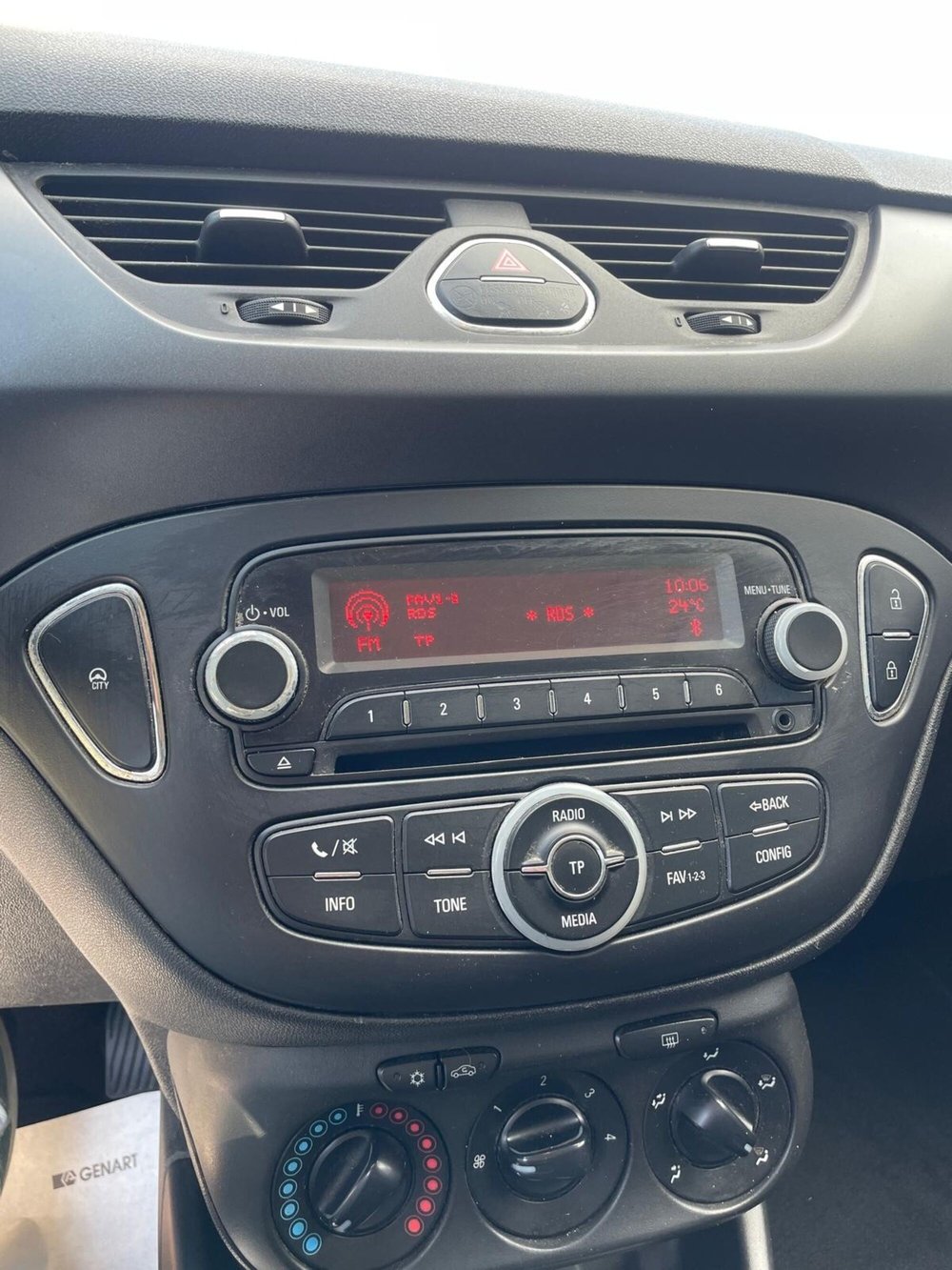 Opel Corsa usata a Sassari (9)