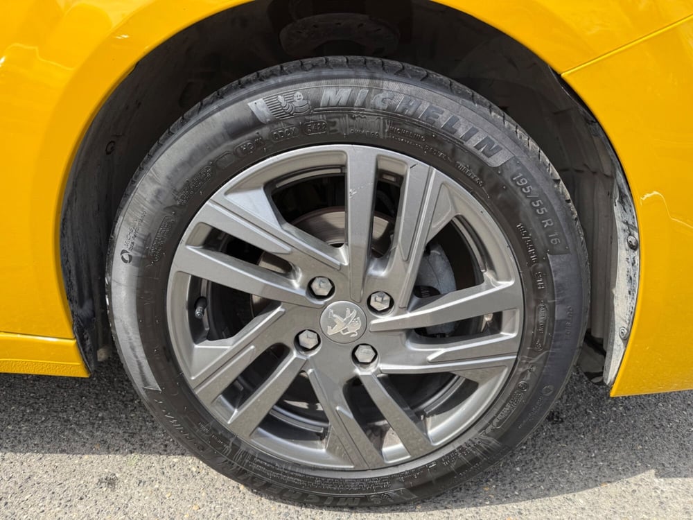 Peugeot 208 usata a Roma (5)