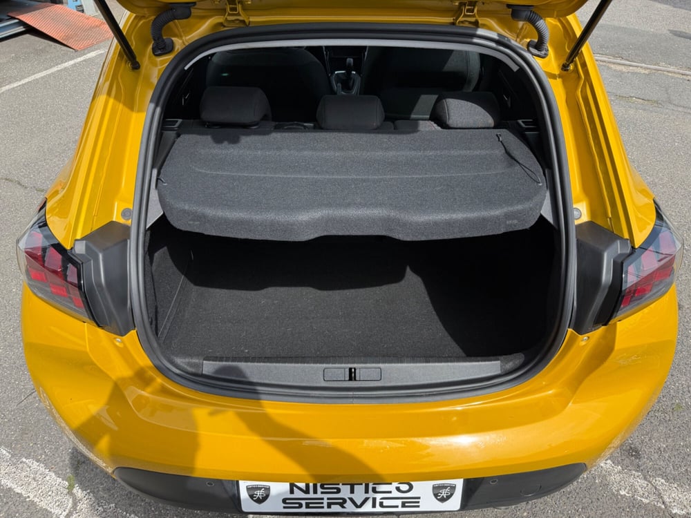 Peugeot 208 usata a Roma (9)