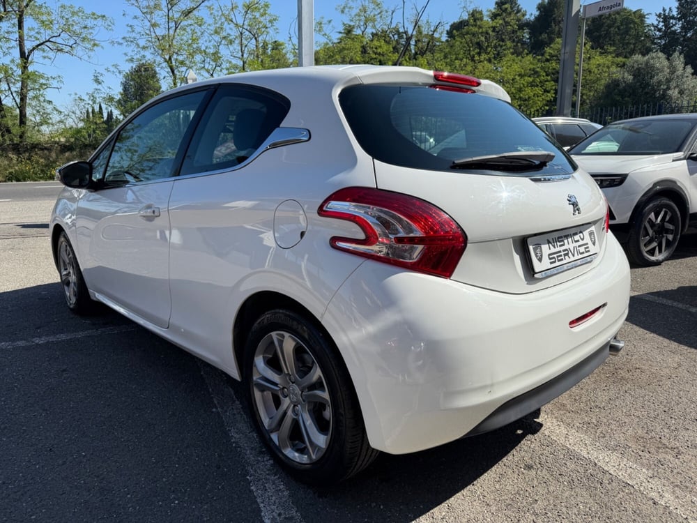 Peugeot 208 usata a Roma (4)