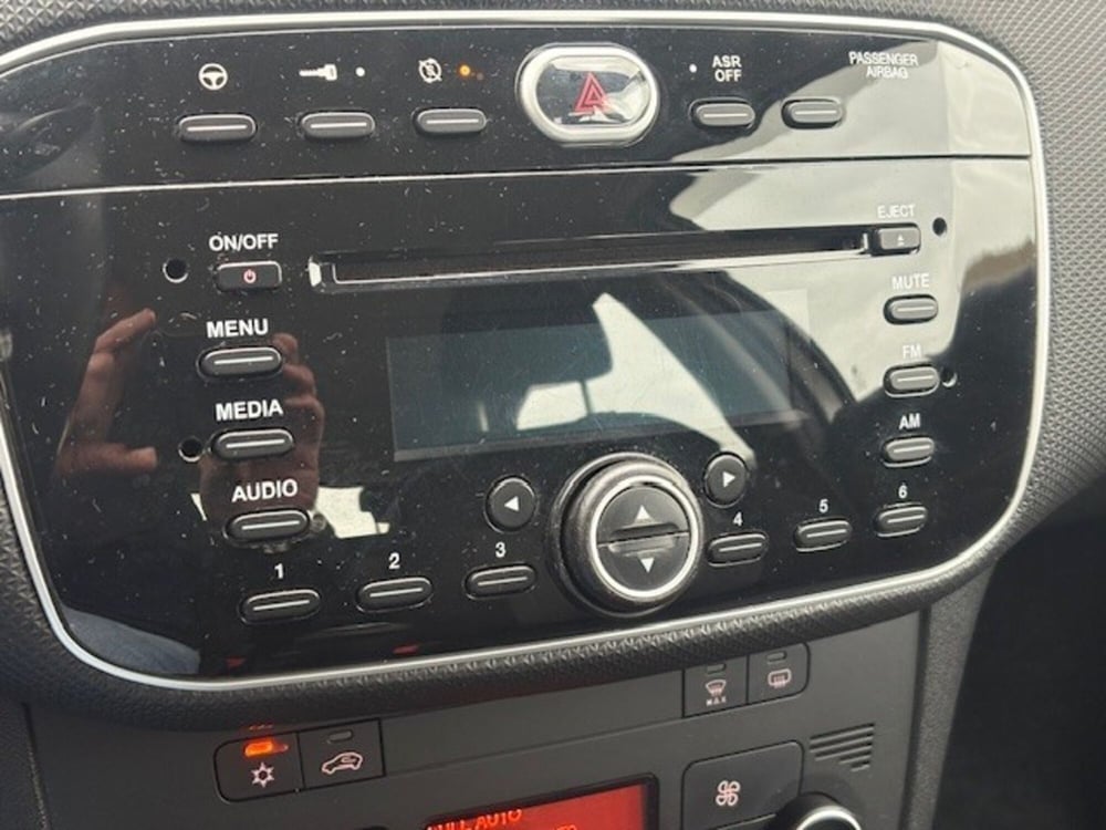 Fiat Punto usata a Varese (15)