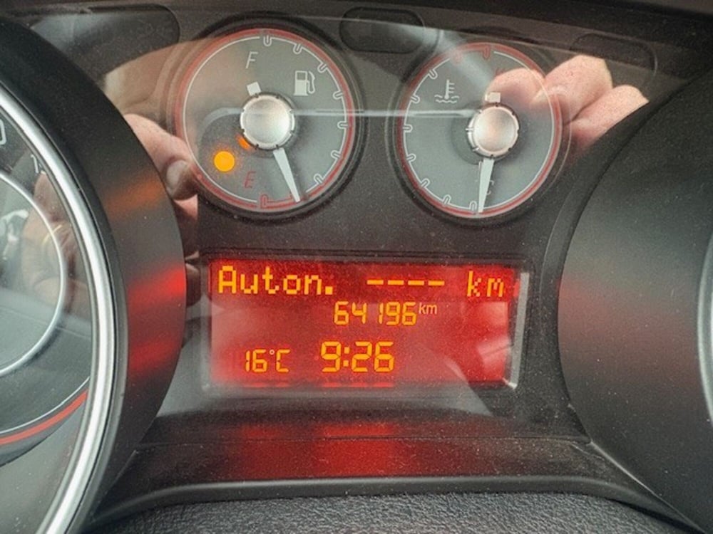 Fiat Punto usata a Varese (6)