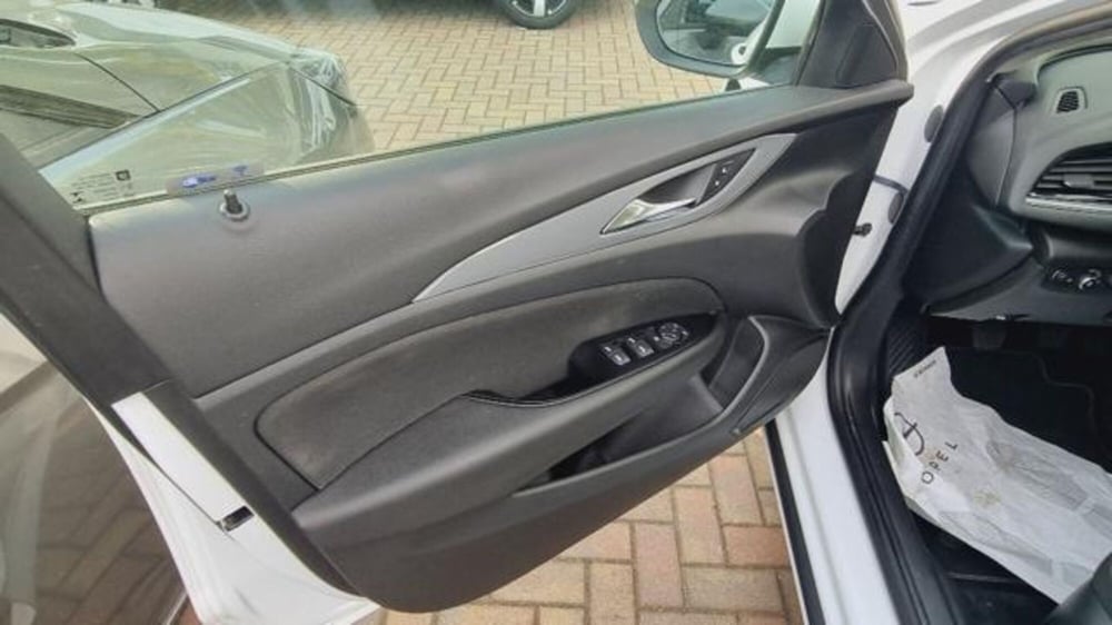 Opel Insignia Station Wagon usata a Savona (6)