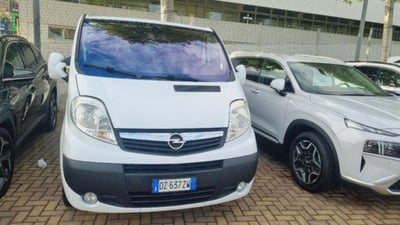 Opel Vivaro Furgone 27 2.0 CDTI 120CV PC-TN Combi 9 posti del 2010 usata a Savona