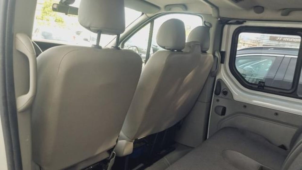 Opel Vivaro Furgone usata a Savona (12)
