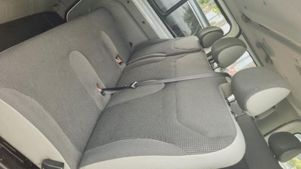Opel Vivaro Furgone usata a Savona (8)