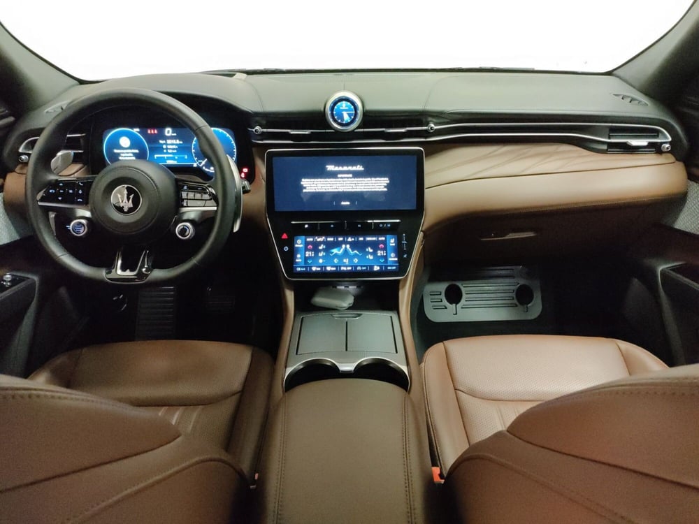 Maserati Grecale usata a Teramo (16)