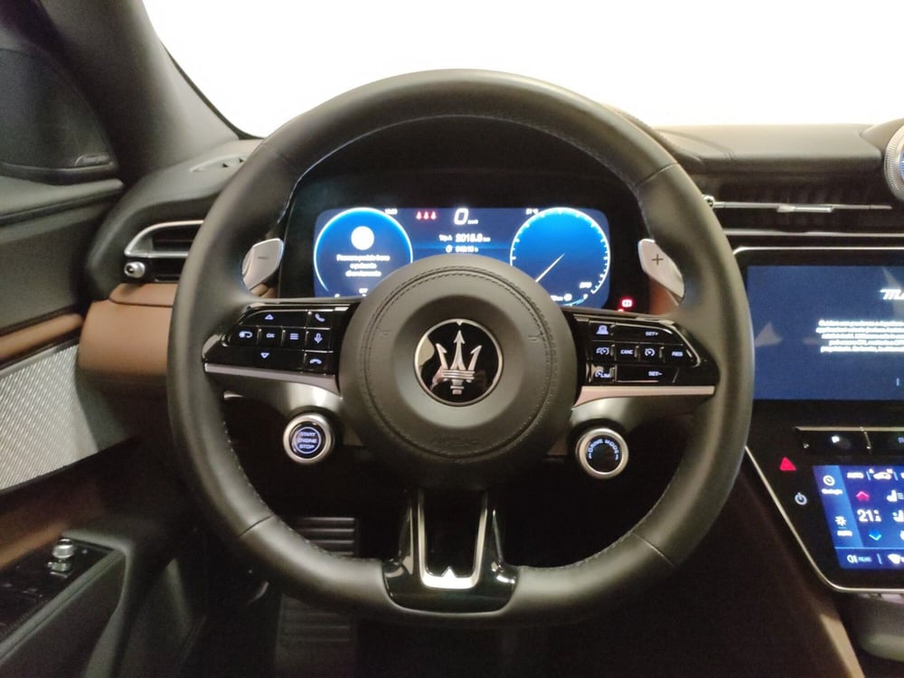 Maserati Grecale usata a Teramo (17)
