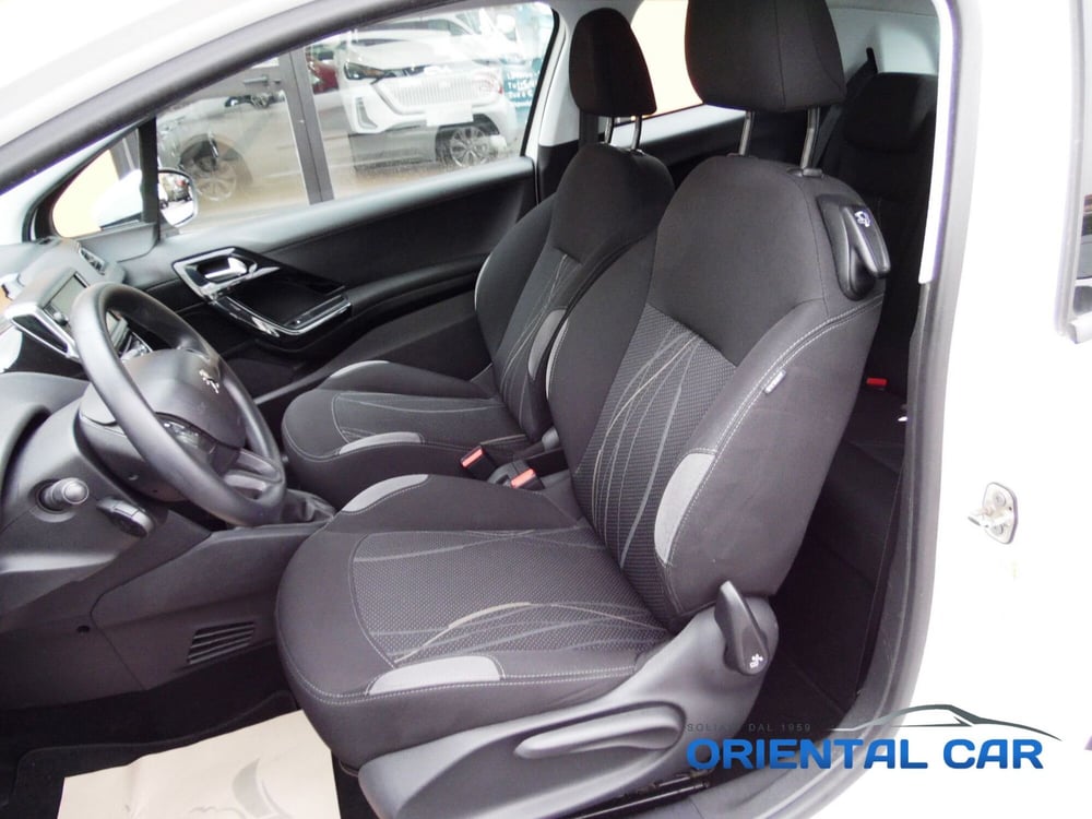Peugeot 208 usata a La Spezia (7)
