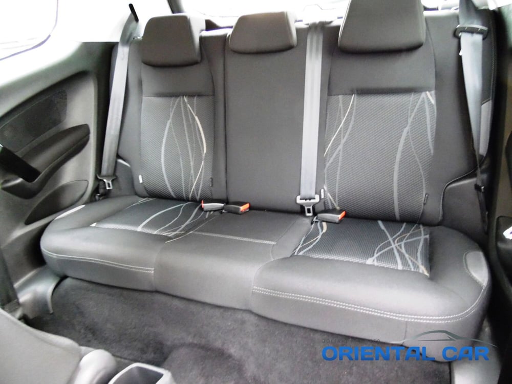 Peugeot 208 usata a La Spezia (8)
