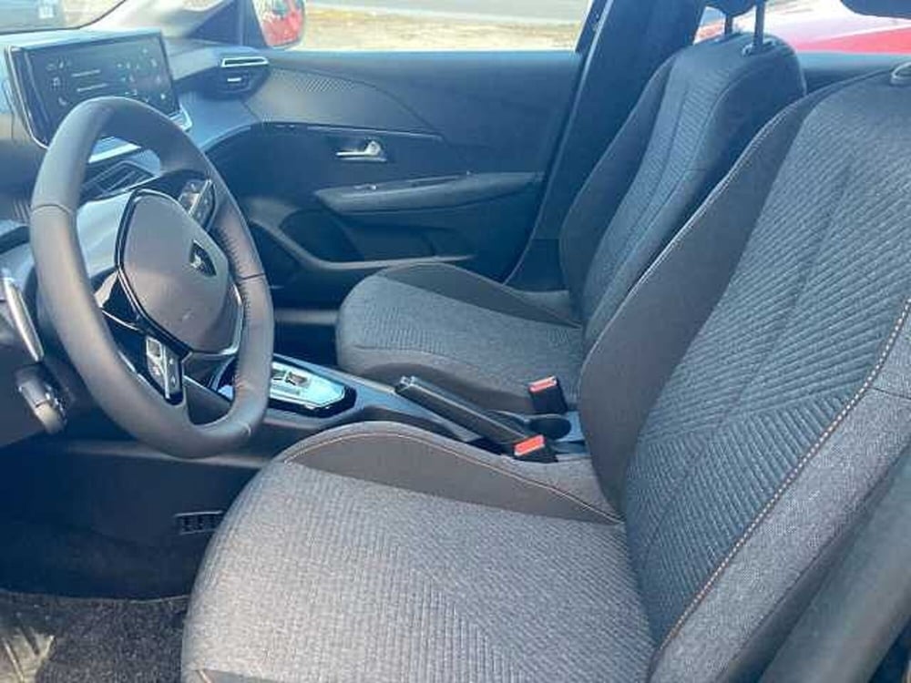 Peugeot 208 nuova a Messina (17)