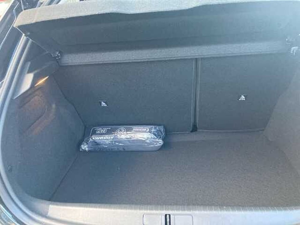 Peugeot 208 nuova a Messina (19)