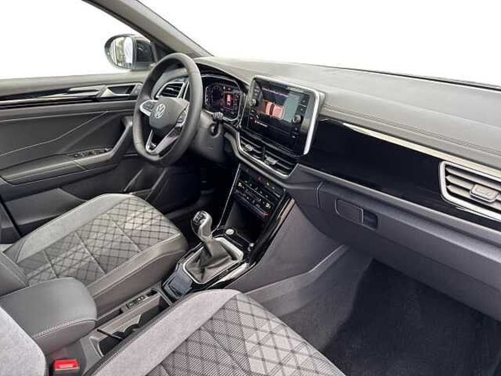 Volkswagen T-Roc nuova a Napoli (15)