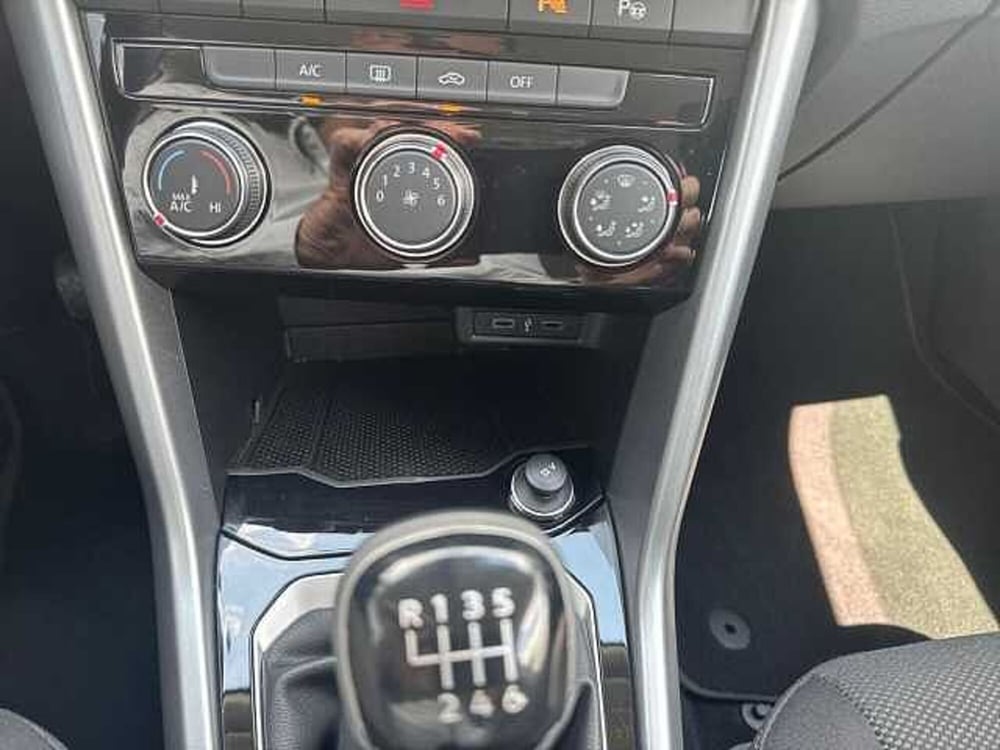 Volkswagen T-Roc usata a Napoli (15)
