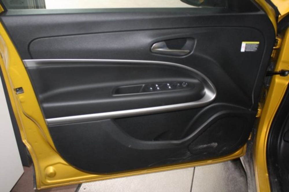 Jeep Avenger usata a Viterbo (11)