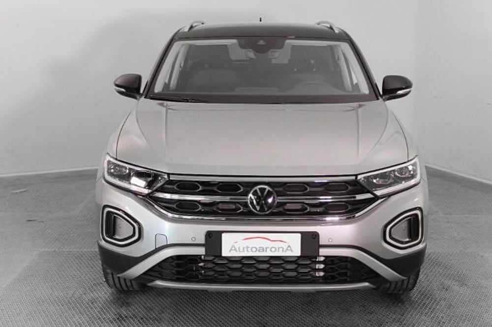 Volkswagen T-Roc Cabrio nuova a Novara (2)