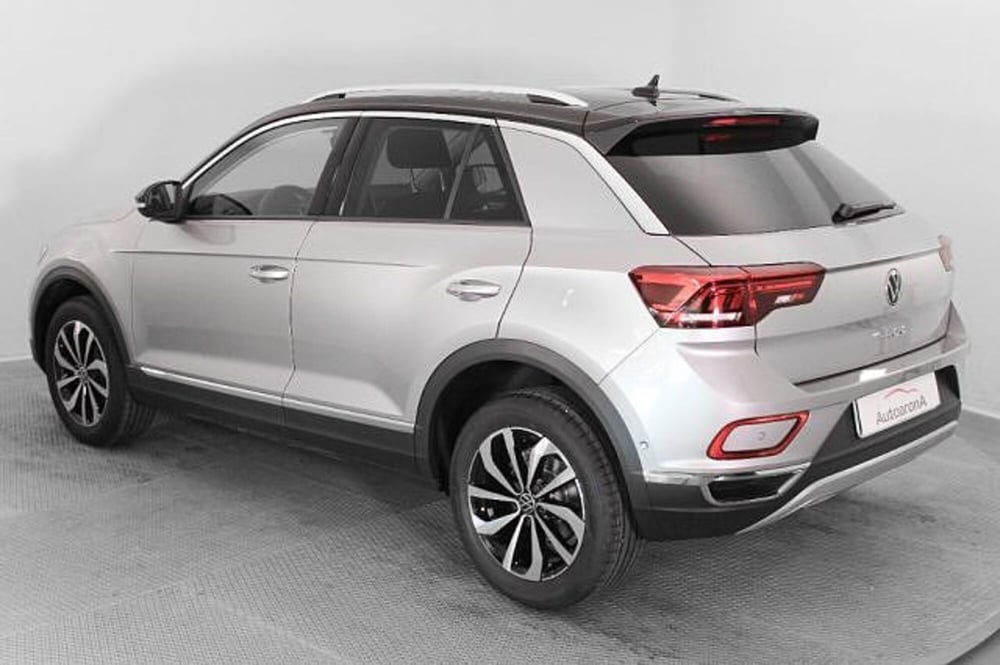 Volkswagen T-Roc Cabrio nuova a Novara (4)