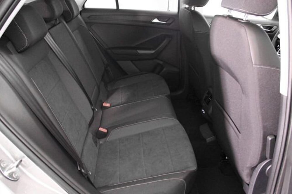 Volkswagen T-Roc Cabrio nuova a Novara (9)