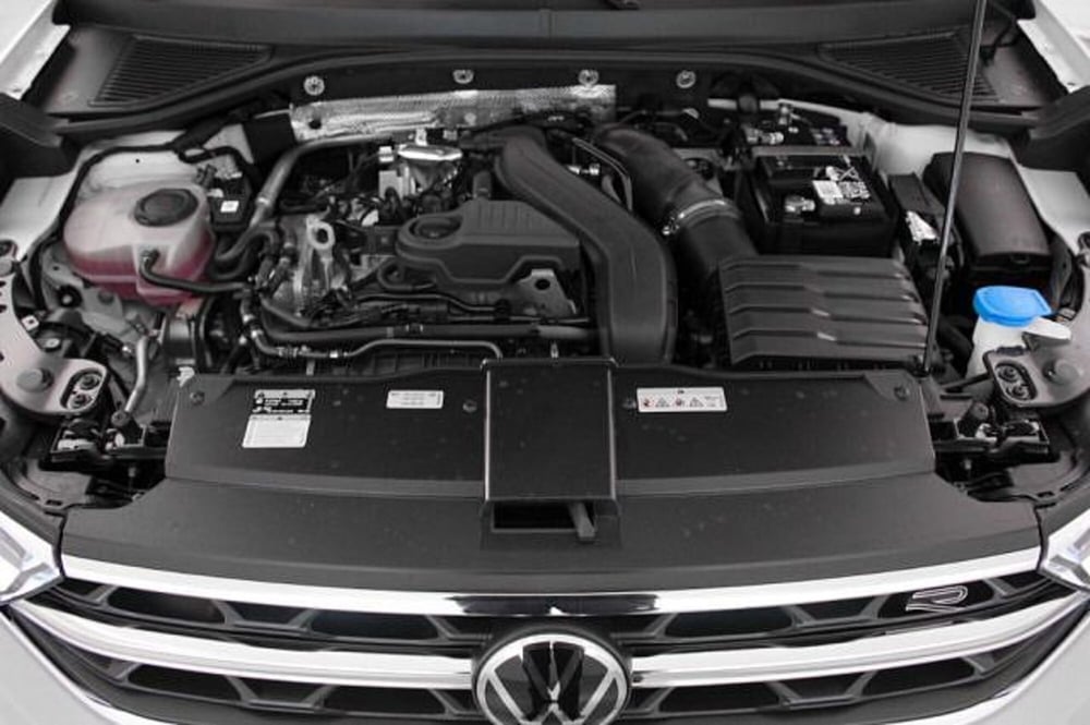 Volkswagen T-Roc Cabrio nuova a Novara (10)