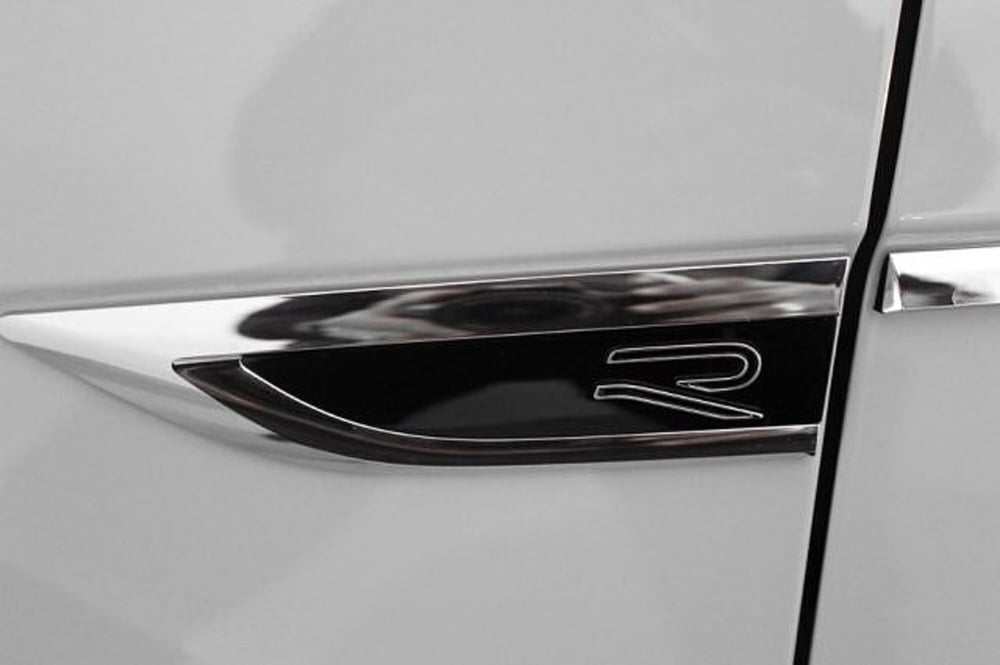 Volkswagen T-Roc Cabrio nuova a Novara (16)
