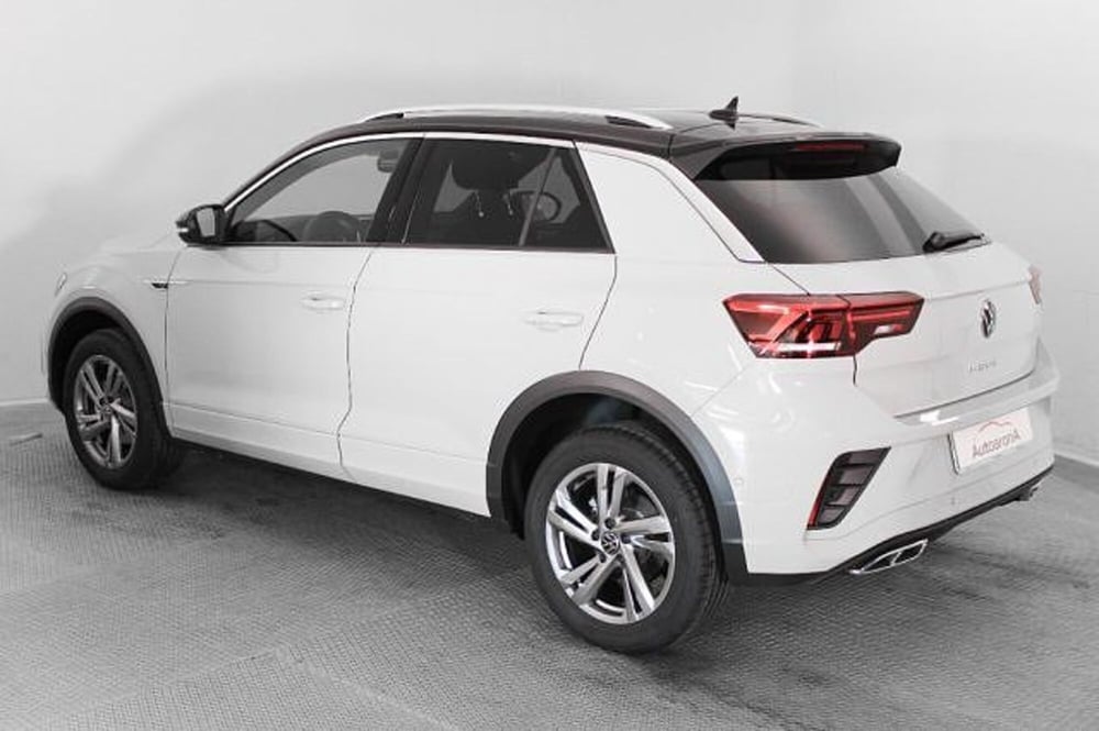 Volkswagen T-Roc Cabrio nuova a Novara (4)