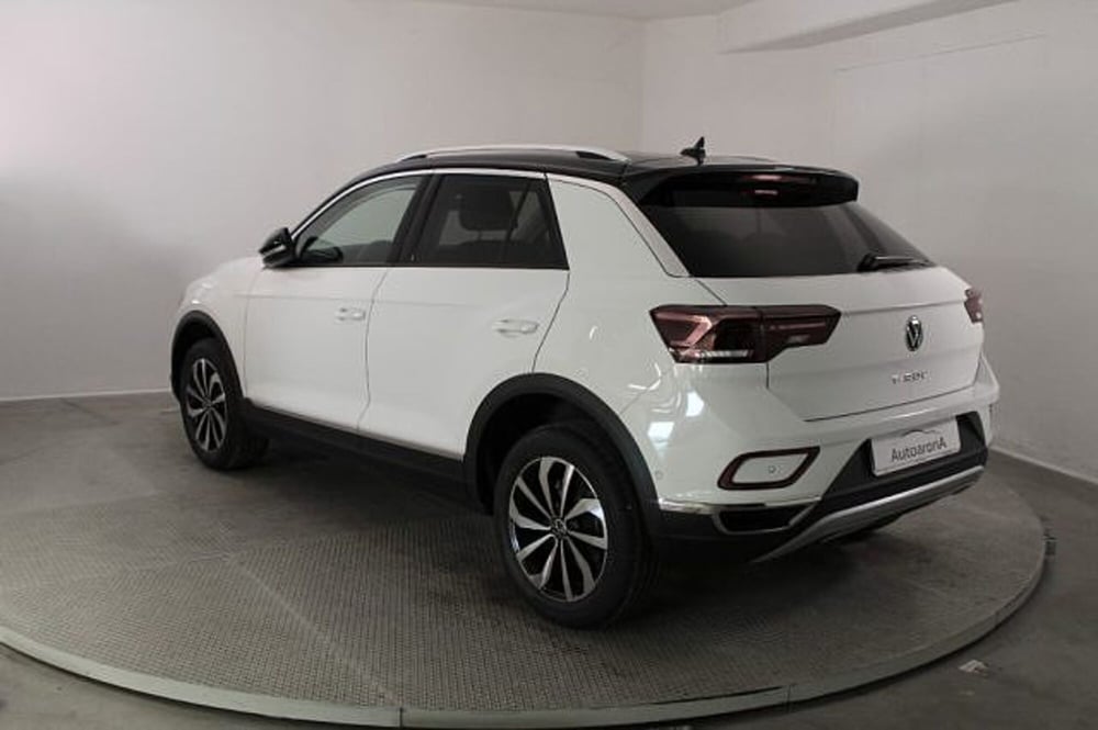 Volkswagen T-Roc Cabrio nuova a Novara (4)