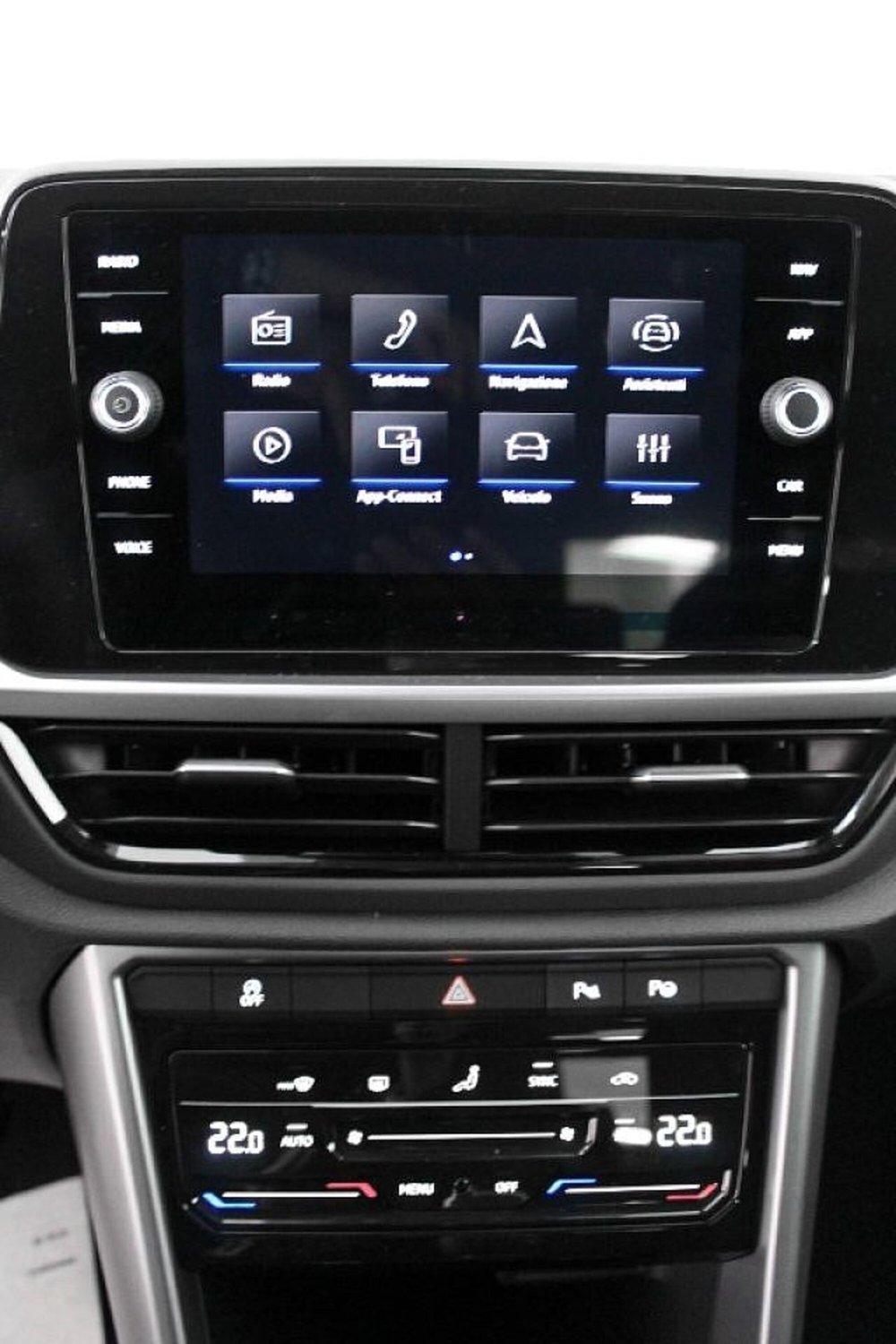 Volkswagen T-Roc nuova a Novara (13)