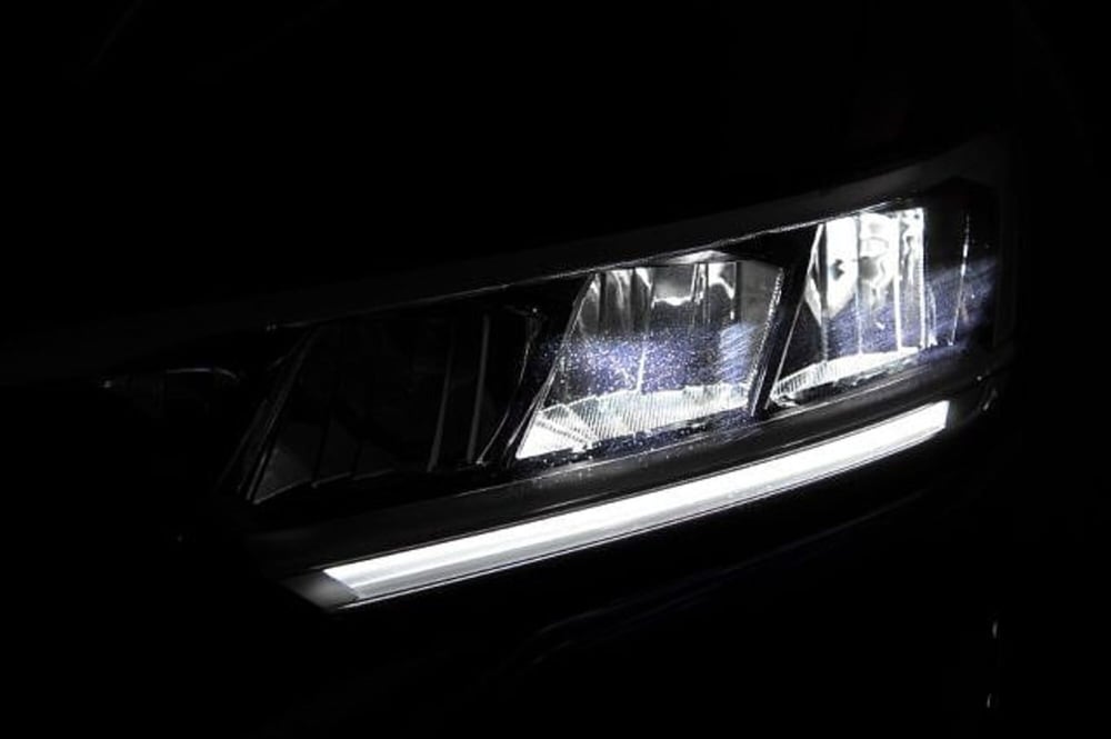 Volkswagen T-Roc nuova a Novara (14)