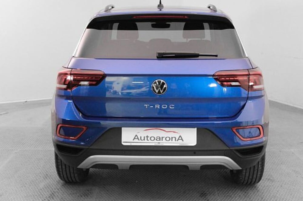 Volkswagen T-Roc nuova a Novara (5)