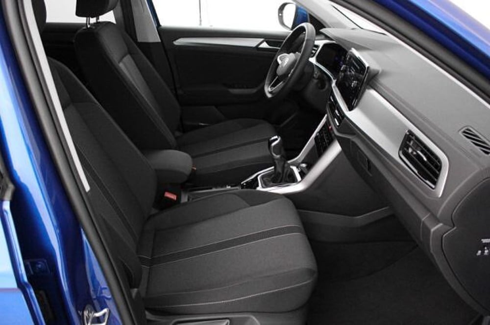 Volkswagen T-Roc nuova a Novara (8)