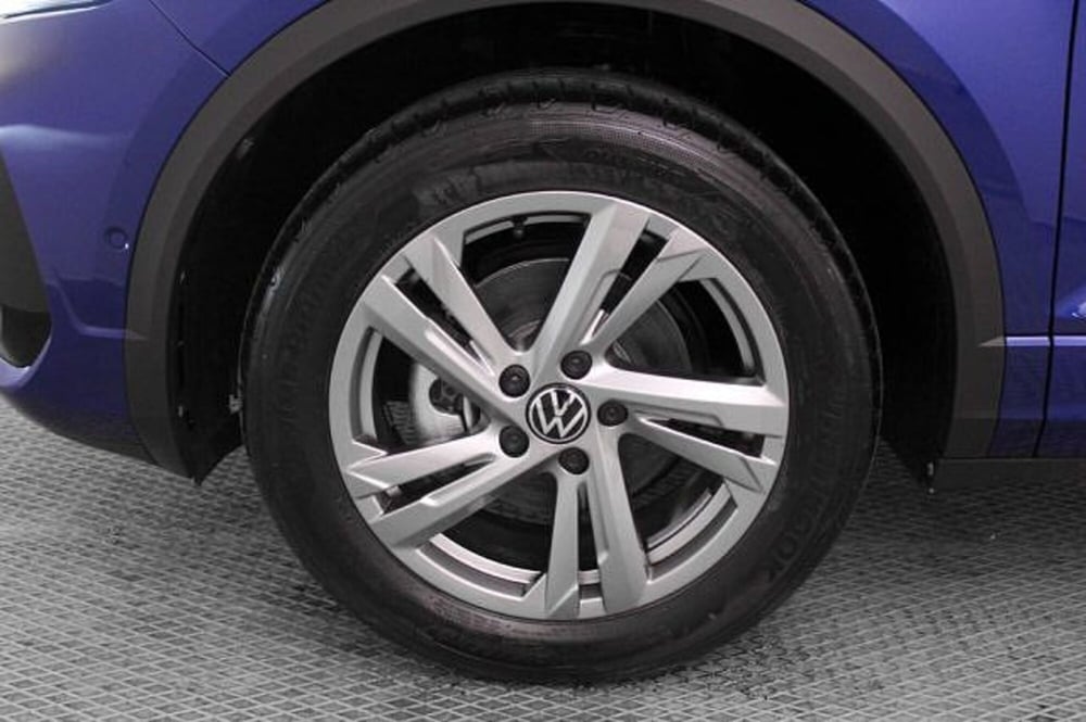 Volkswagen T-Roc Cabrio nuova a Novara (15)