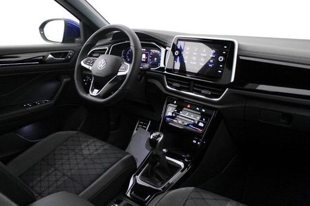 Volkswagen T-Roc Cabrio nuova a Novara (6)