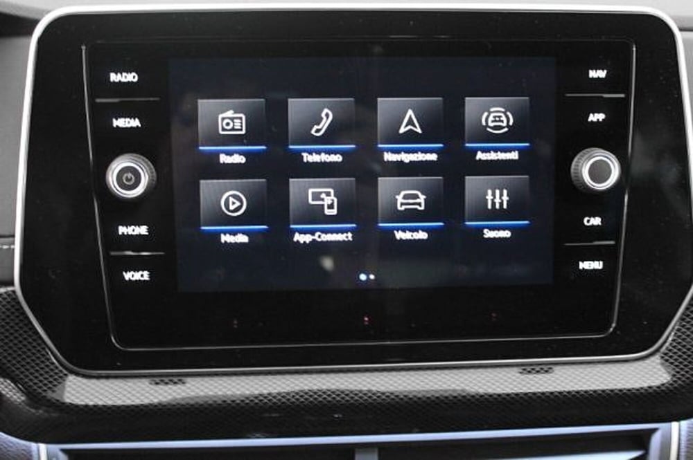 Volkswagen T-Cross nuova a Novara (14)