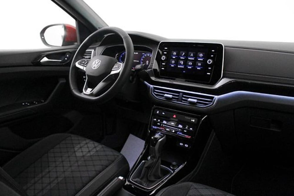 Volkswagen T-Cross nuova a Novara (6)