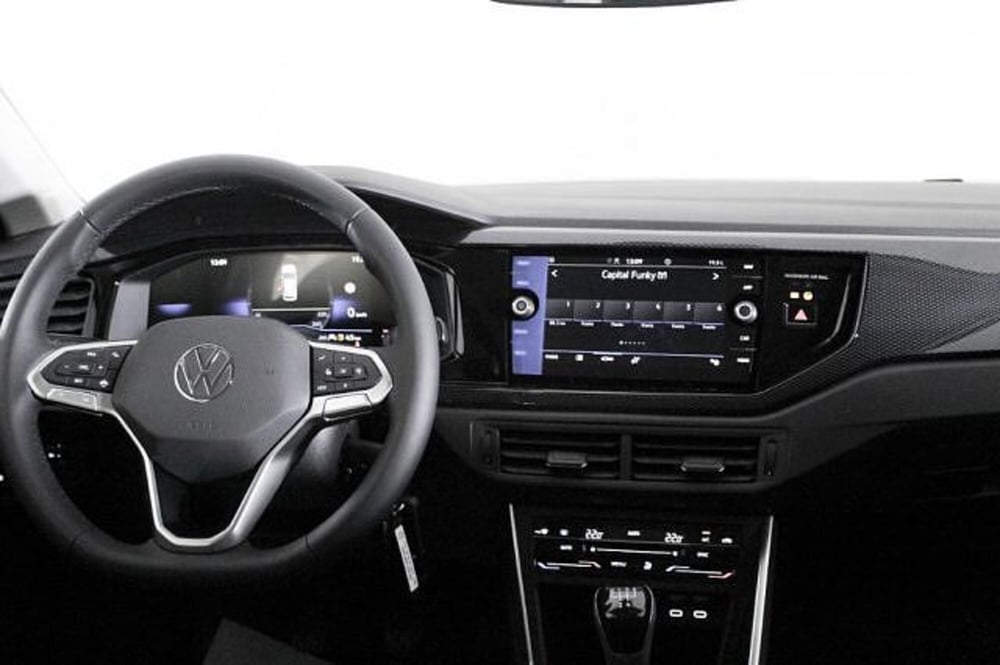 Volkswagen Polo nuova a Novara (6)