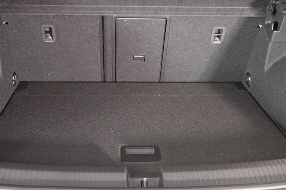 Volkswagen T-Roc Cabrio nuova a Novara (10)