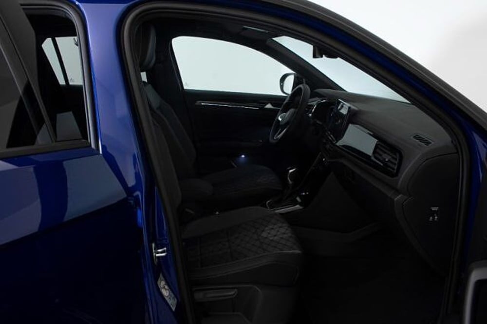 Volkswagen T-Roc nuova a Novara (11)