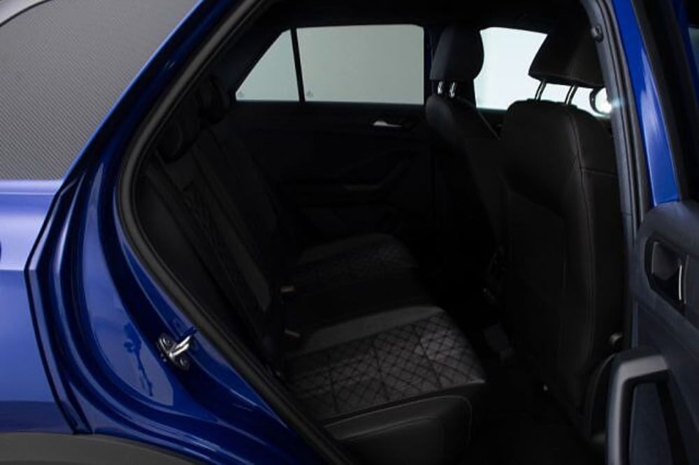 Volkswagen T-Roc nuova a Novara (12)