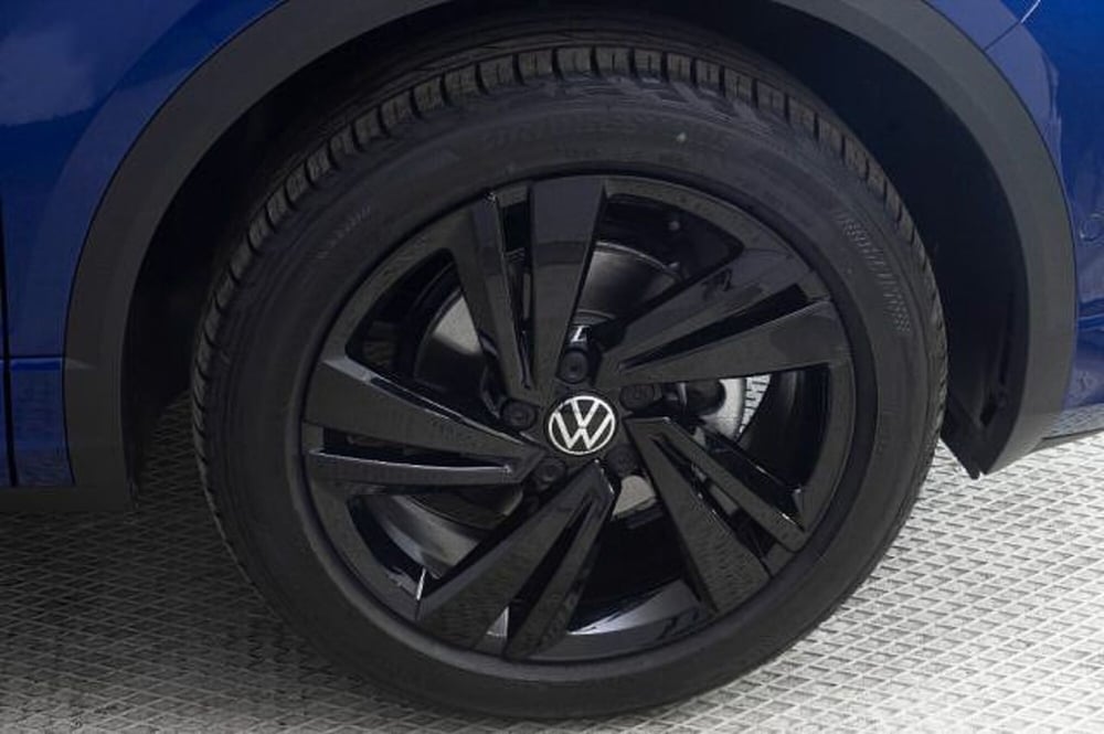 Volkswagen T-Roc nuova a Novara (6)