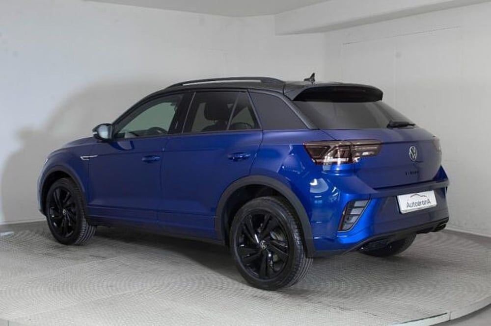 Volkswagen T-Roc nuova a Novara (7)